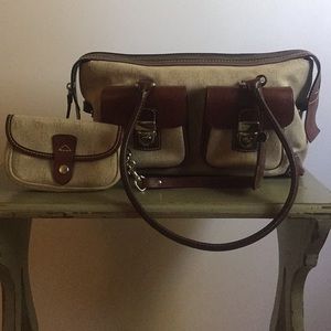 Dooney & Bourke shoulder bag
